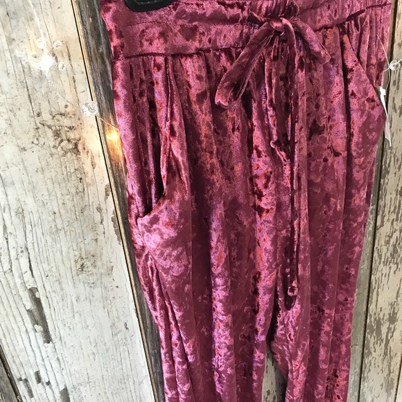 Maroon velvet pants🌺💞 - Picture 3 of 3